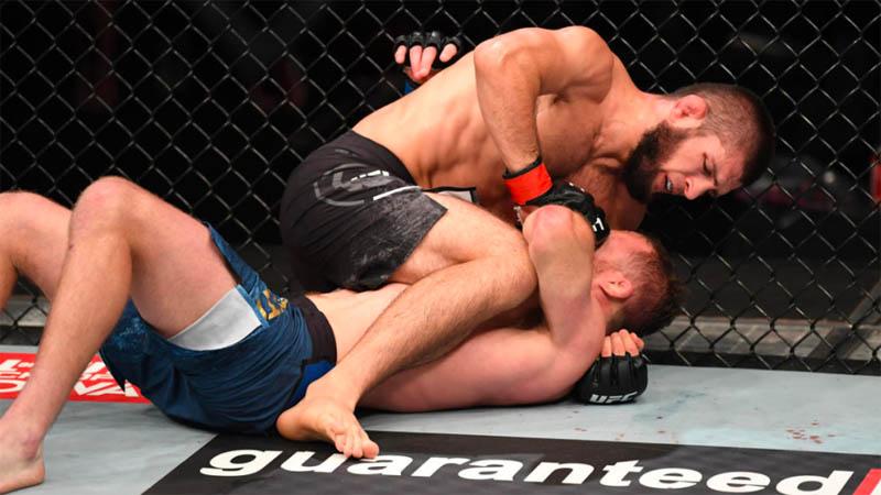 Khabib Urungkan Niat Patahkan Lengan Gaethje karena Orang Tua sang Lawan Hadir