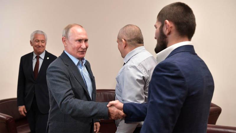 Khabib Nurmagomedov Diundang Vladimir Putin ke Kremlin