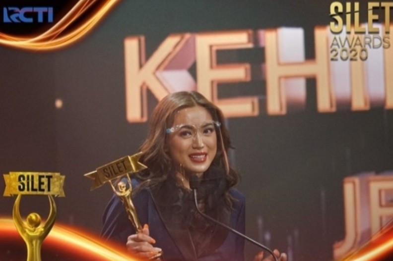 Jedar Terisak di Panggung Silet Awards 2020, Sinetron Putri Untuk Pangeran Borong Penghargaan