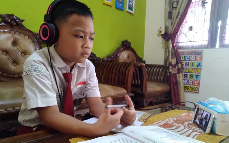 Hari Ini Pelajar di Padang kembali Belajar Daring