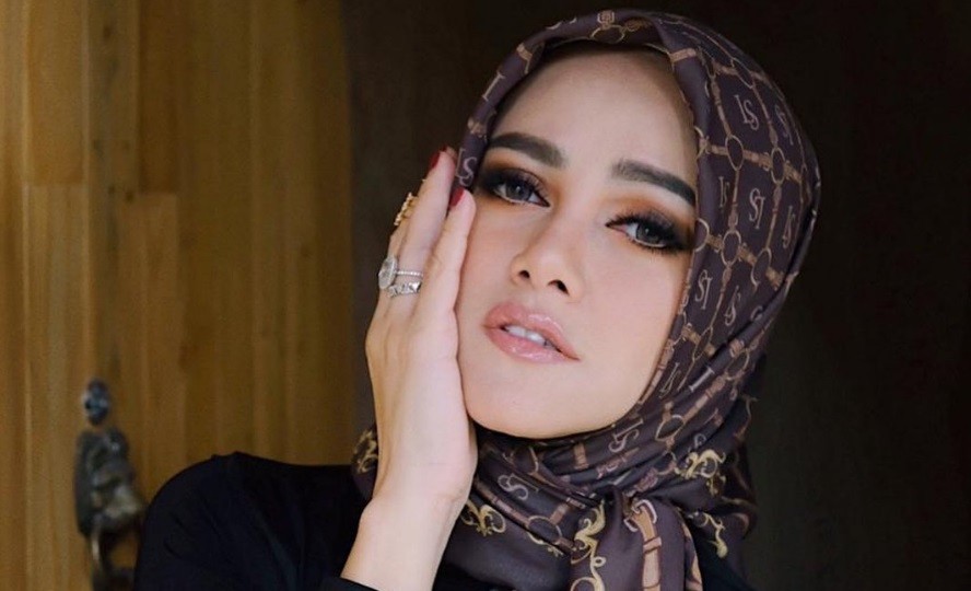 Pandemi Covid-19, Olla Ramlan Tetap Produktif Jalankan Bisnis Kecantikan