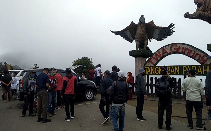 Jumlah Pelancong di Tangkuban Parahu Tembus 3.000 Orang, Tertinggi Selama Pandemi