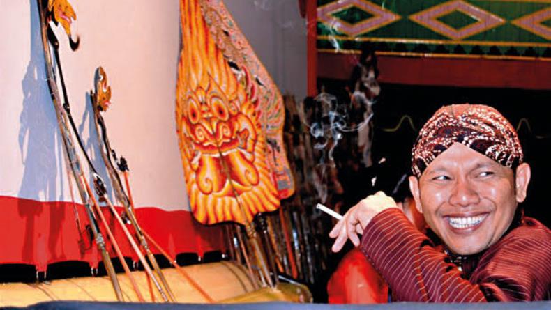  Meninggal Dunia, Ini Profil Dalang Ki Seno Nugroho