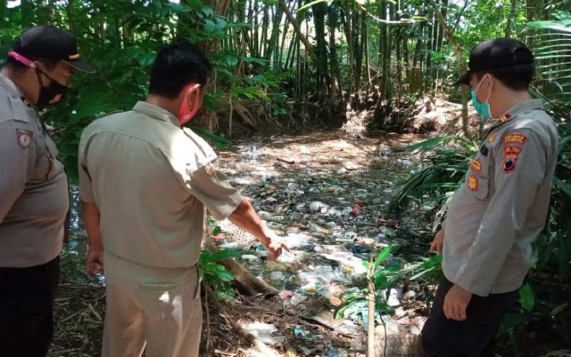 Penemuan Kakek Tewas di Kolam Tempat Pembuangan Sampah Gegerkan Warga Purbalingga
