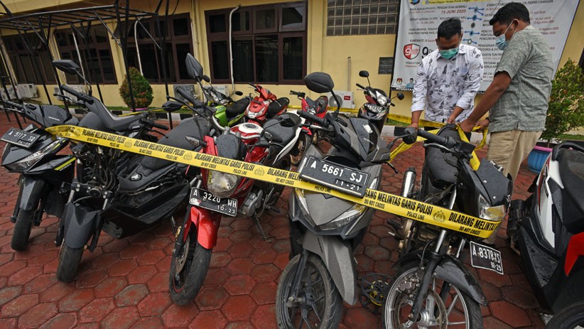 Bukannya Salat, Pria Ini Malah Curi Motor di Masjid