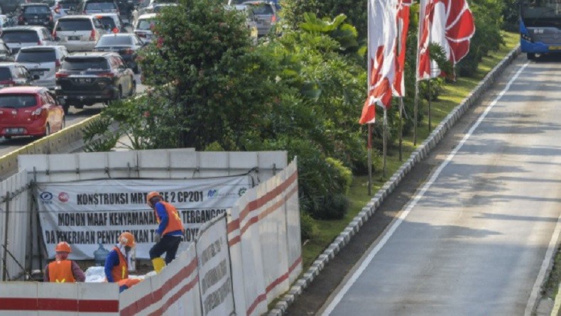 Proyek Galian Kabel di Kuningan Ganggu Pengendara, Bina Marga Siapkan Antisipasi