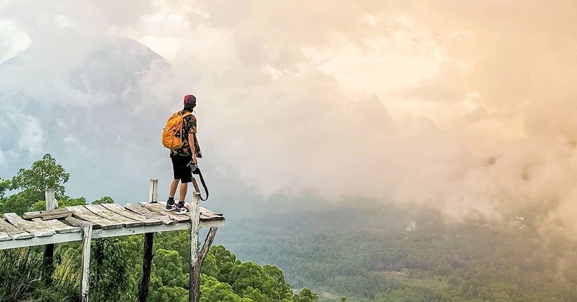 Mengintip Keindahan Bukit Wolobobo NTT, Destinasi Alternatif selain Labuan Bajo