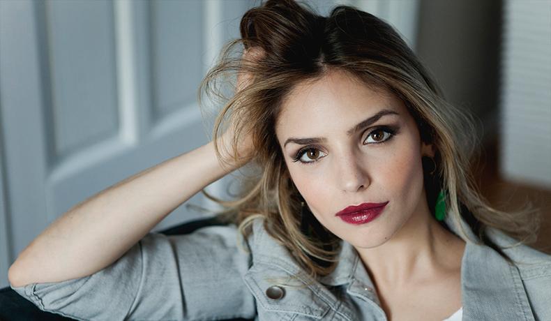 Ditinggal Kaka 5 Tahun Lalu, Caroline Celico Makin Cantik Mempesona