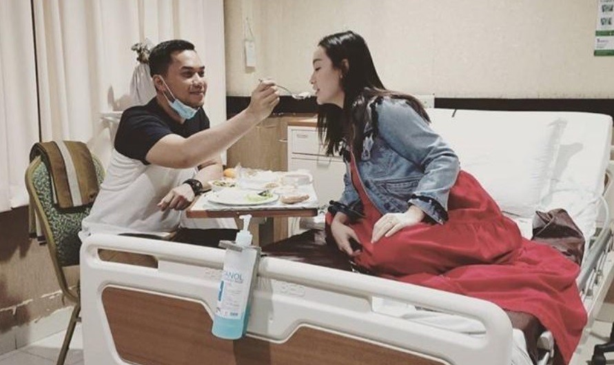 Zaskia Gotik Dikaruniai Anak Perempuan, Sirajuddin Mahmud: Lahir Secara Normal dan Sehat