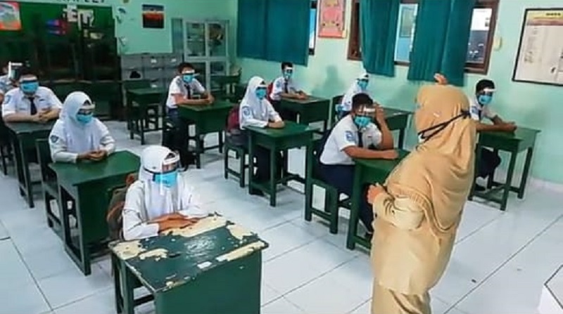 Akan Gelar Sekolah Tatap Muka, Wali Kota Bekasi: Daring Bikin Anak Malas