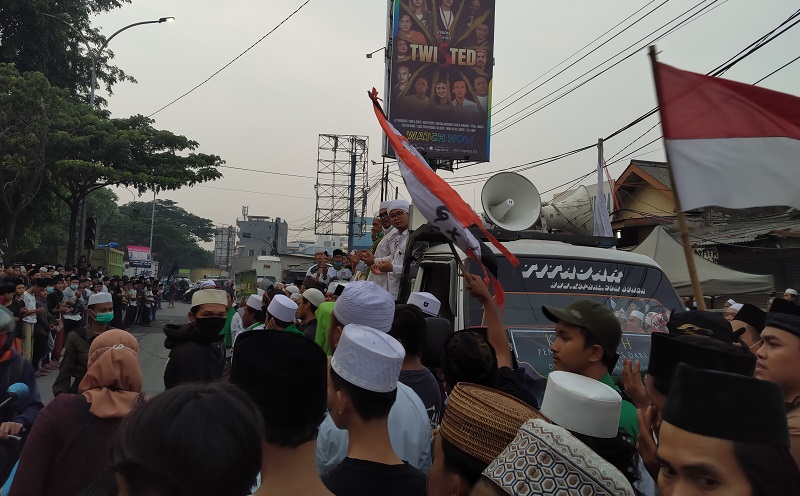 Jelang Kedatangan Habib Rizieq, Akses Menuju Bandara Soetta Ditutup