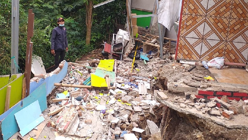 4 Rumah di Bandung Barat Rusak Berat Diterjang Longsor, Tak Ada Korban Jiwa