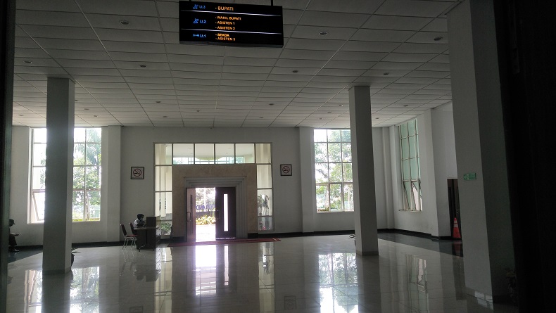 Pascaisu Dipanggil KPK, Kantor Pemda KBB Sepi dan Bupati Belum Ngantor