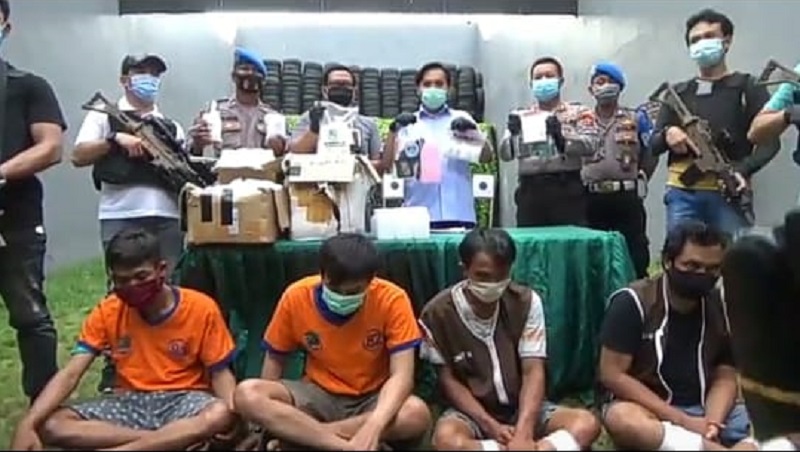Tangkap 4 Kurir Narkoba Jaringan Lapas, Polisi Sita 1,5 Kg Sabu dan 234.000 Pil Koplo