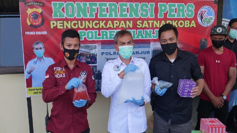 Polres Cianjur Ungkap Kasus Miras Oplosan Jenis Roso-roso