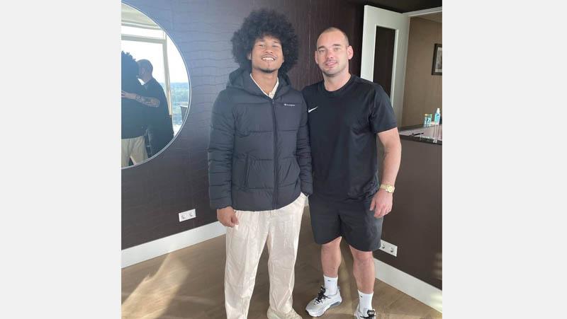 Bagus Kahfi Bertemu Direktur FC Utrecht Wesley Sneijder, Resmi Gabung?