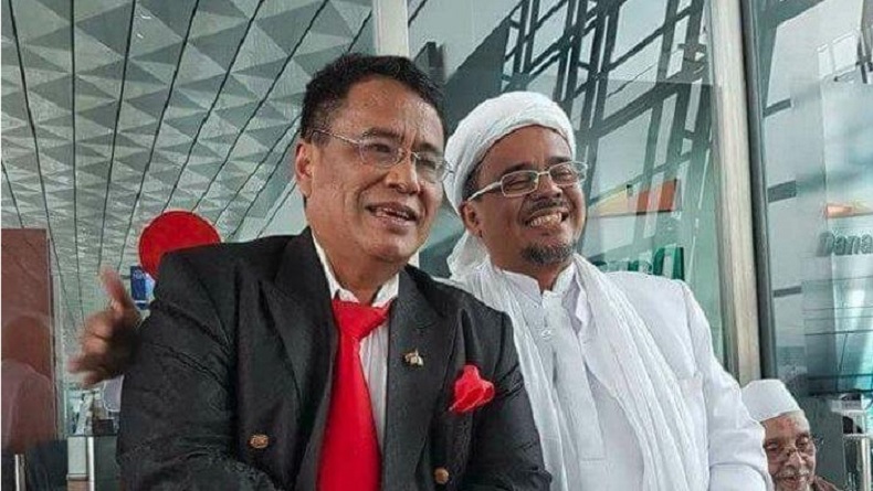 Hotman Paris Unggah Foto Bareng Habib Rizieq: Beliau Ngefans Gus Hotman!