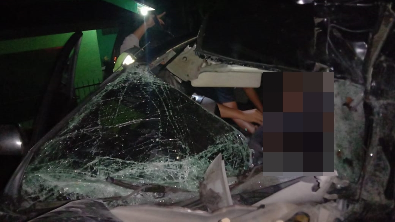 Avanza Tabrak Truk Parkir di Jalinsum Batu Bara, 1 Tewas Sementara Sopir Kabur