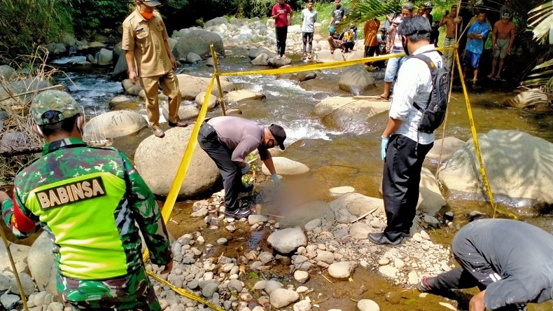 Asyik Mandi di Sungai, 4 Anak Kaget Temukan Mayat Bayi Laki-Laki