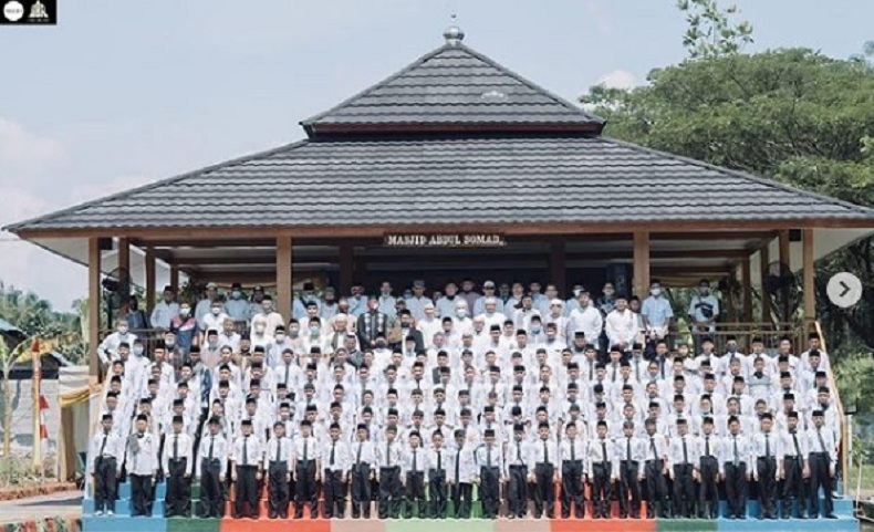 Ustaz Abdul Somad Resmikan Masjid Abdul Somad di Rumah Qur'an Bogor