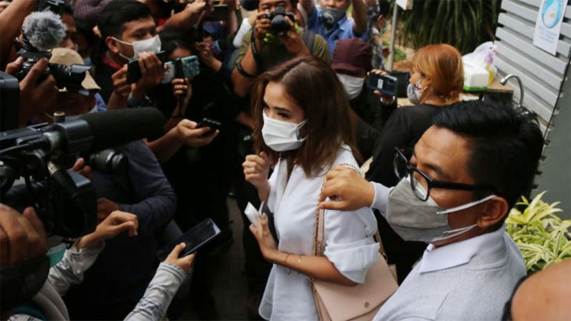 Diperiksa Polisi terkait Video Syur, Gisella Anastasia Teriak Covid saat Diburu Wartawan