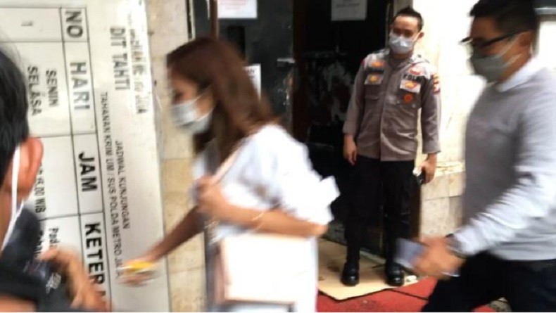 Gisel Tiba di Polda Metro Jaya, Pitra Romadoni: Polisi Antusias Menangani Permasalahan Ini