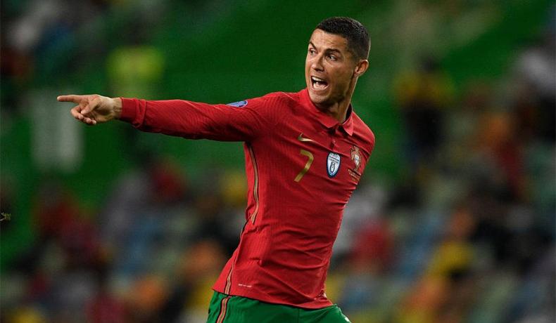 Cristiano Ronaldo Harus Kerja Keras Sendiri untuk Ciptakan Rekor Dunia
