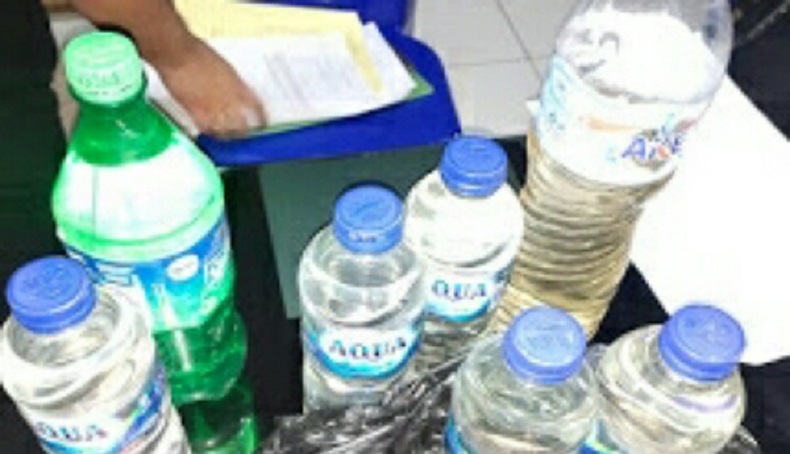 Puluhan Botol Miras Cap Tikus Diamankan Polres Minahasa Selatan