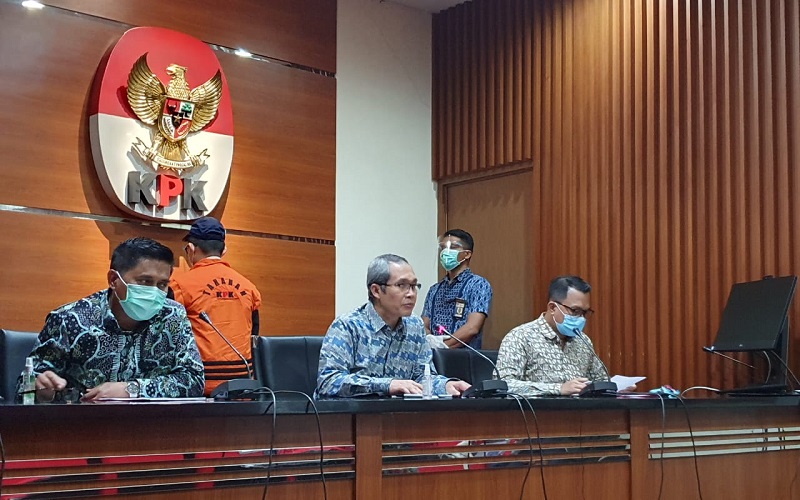KPK Tahan Wali Kota Dumai Zulkifli Adnan