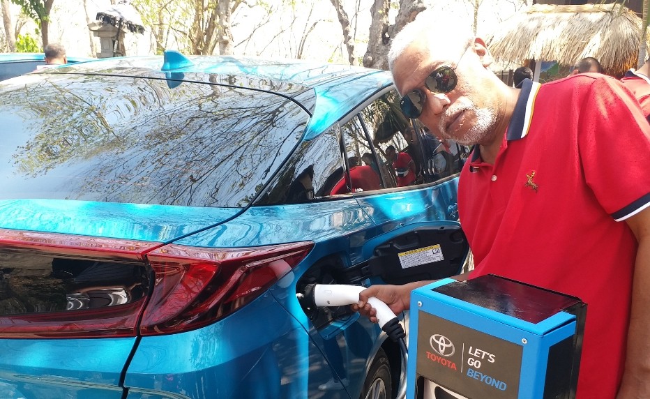 Tak Mau Ketinggalan, Toyota Siap Luncurkan Mobil Listrik Murni di Indonesia