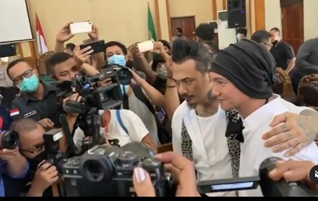 Jerinx Divonis 1 Tahun 2 Bulan Penjara, Pesan Anji: Hakim Telah Memutuskan, Sing Sabar