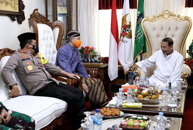 Habib Luthfi Minta Semua Aparat Tegas dan Tak Ragu Mengambil Kebijakan