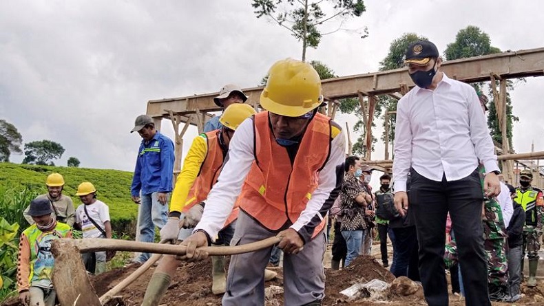 Staf Presiden Kunjungi Kawasan Hulu Sungai Citarum, Ini yang Mereka Lakukan