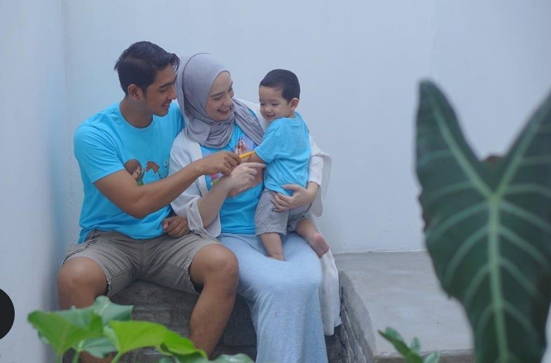 Netizen Pertanyakan Arya Saloka yang Tak Pakai Cincin Nikah, Putri Anne Ungkap Alasannya