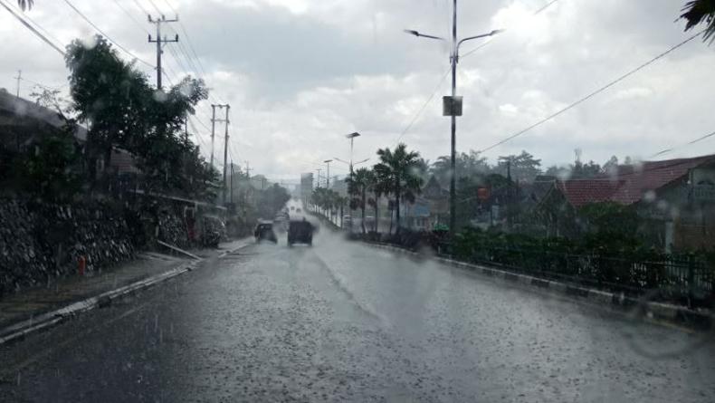 BMKG Imbau Warga Waspadai Puncak Musim Hujan di Sejumlah Daerah Sumsel