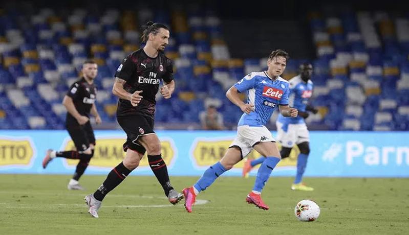 Napoli Vs AC Milan, Stefano Pioli Punya Taktik Jenius Jinakkan Partenopei