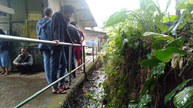 Hujan Deras, Bocah Hilang Terseret Arus di Bogor Timur