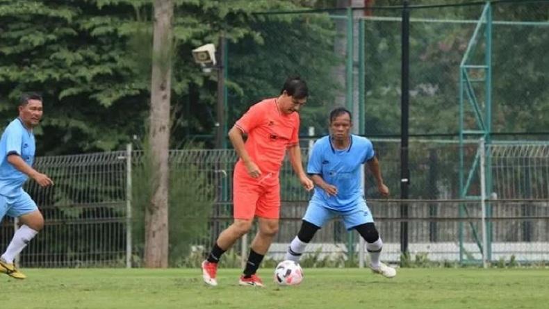 Sebelum Meninggal, Ricky Yacobi Sempat Cetak Gol di Laga Persahabatan