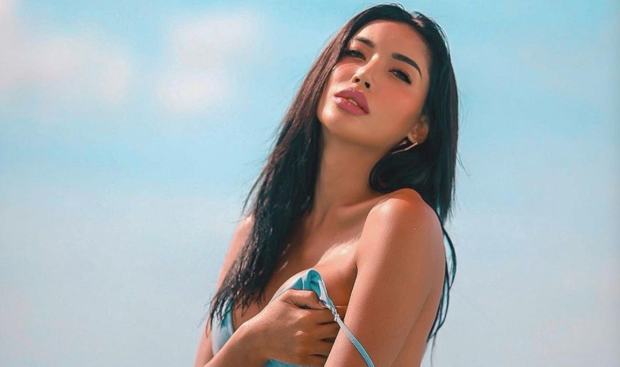 Millen Cyrus Ditangkap Polisi, Pose Seksi dengan Bikini Jadi Sorotan