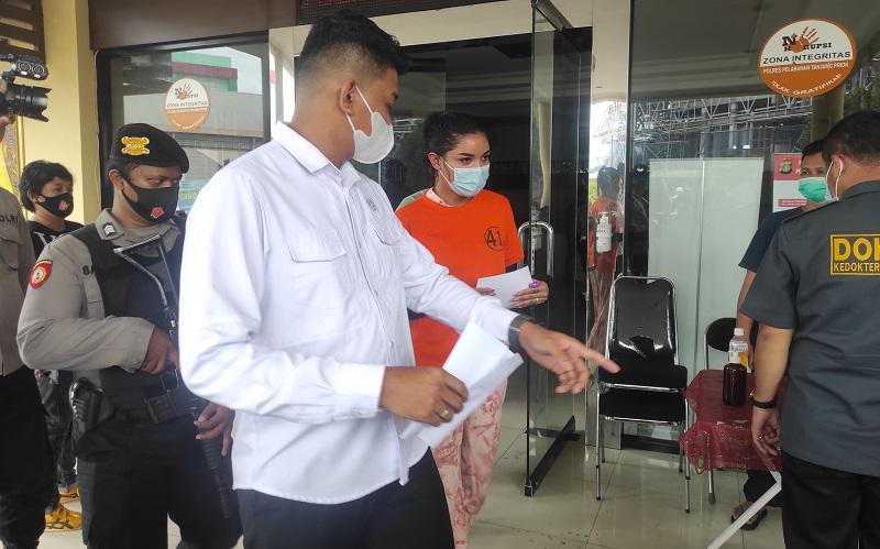 Polisi Sebut Millen Cyrus Telah Konsumsi Sabu 4 Kali