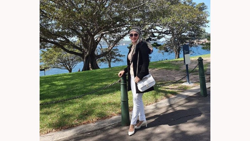 Jadi Tersangka KPK, Edhy Prabowo Diborgol dan Istrinya Dipulangkan
