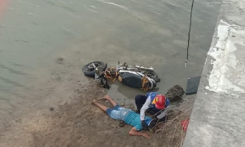 Viral Pemotor Jatuh ke Laut di Tol Bali Mandara, Ternyata Ini Kejadian Sebenarnya