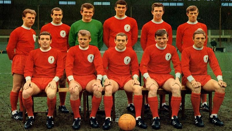 Sejarah 25 November: Lahirnya Jersey Merah Liverpool