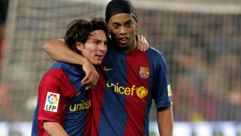 Jelang Main di Indonesia, Ronaldinho Komentari Nasib Lionel Messi