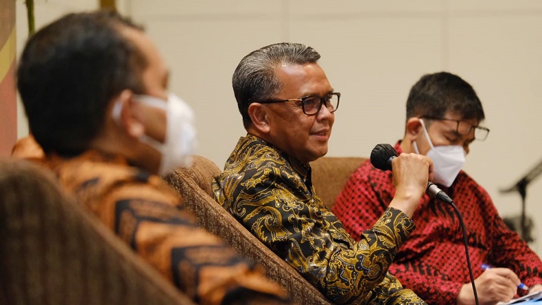 Nurdin Abdullah Apresiasi Langkah Pj Wali Kota Makassar Perbaiki Layanan KTP