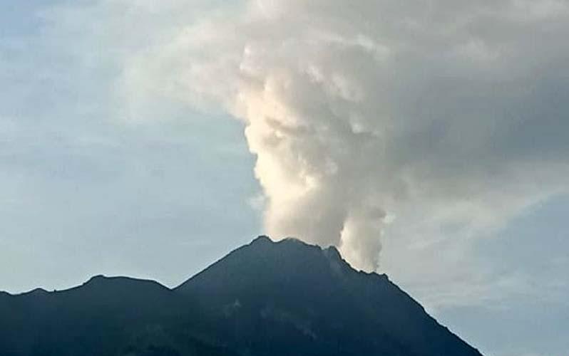  Malam Ini Merapi Kembali Keluarkan Lava Pijar