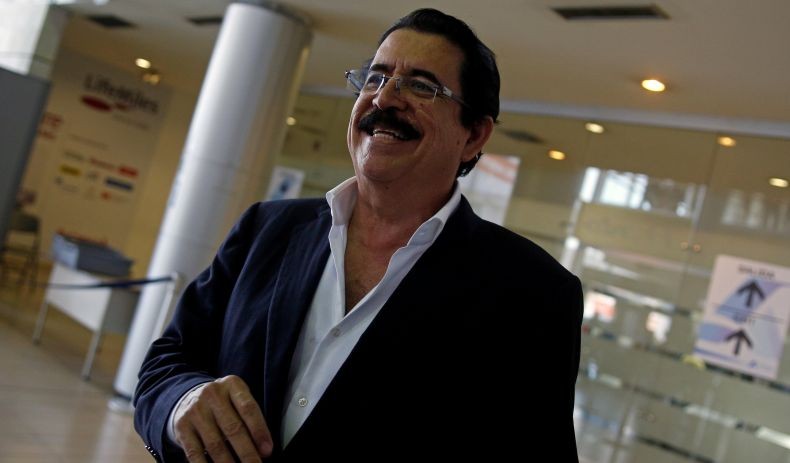 Mantan Presiden Honduras Diamankan di Bandara Gara-Gara Uang
