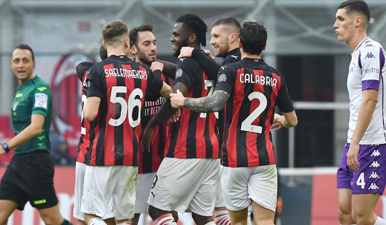 Bungkam Fiorentina, AC Milan Duduk Nyaman di Puncak Klasemen