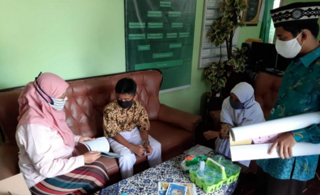 Bersama Kemenkes, PP Muhammadiyah Gencarkan Upaya Pencegahan Penularan Covid-19 di Lingkungan Pesantren