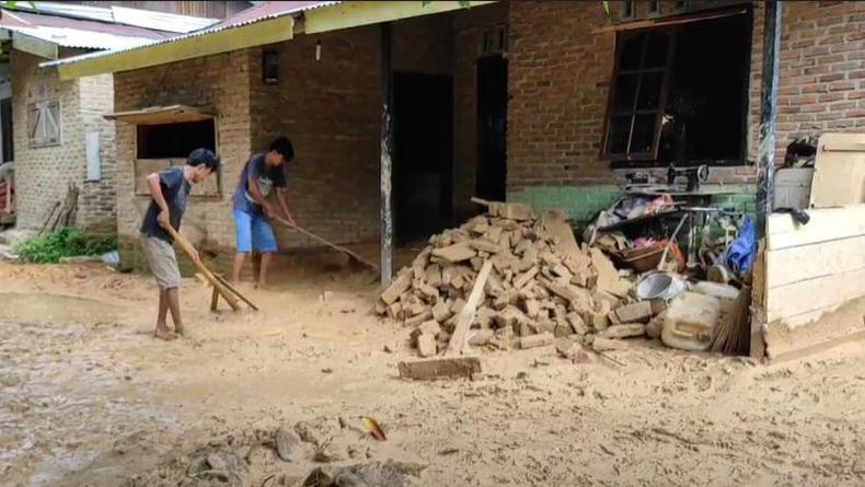 Warga Korban Longsor di Tapian Dolok Simalungun Berharap Bantuan Pemerintah